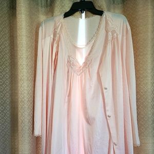 VTG Vassarette Gown(xxxl) and  Robe(xxl) set